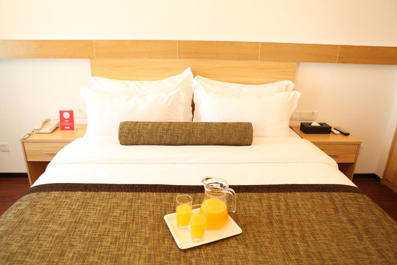 Oyo8001 Tiandi Hotel Shenzhen Esterno foto