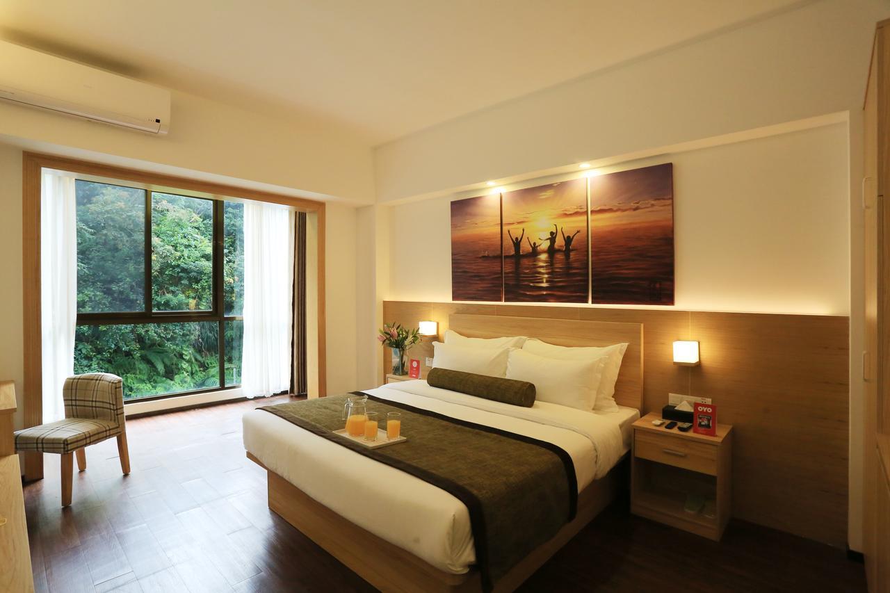Oyo8001 Tiandi Hotel Shenzhen Esterno foto