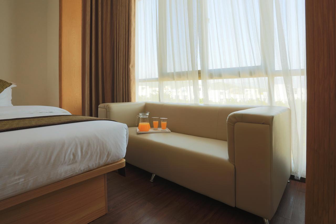 Oyo8001 Tiandi Hotel Shenzhen Esterno foto