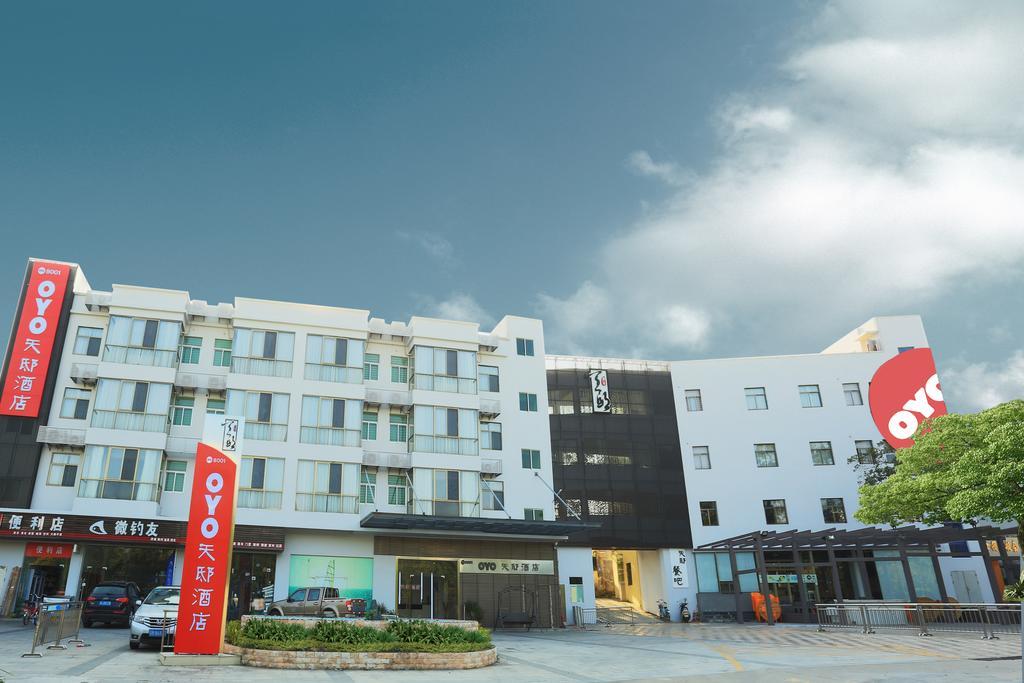 Oyo8001 Tiandi Hotel Shenzhen Esterno foto